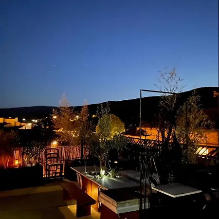- Appt Climatise Avec Jacuzzi شقة *