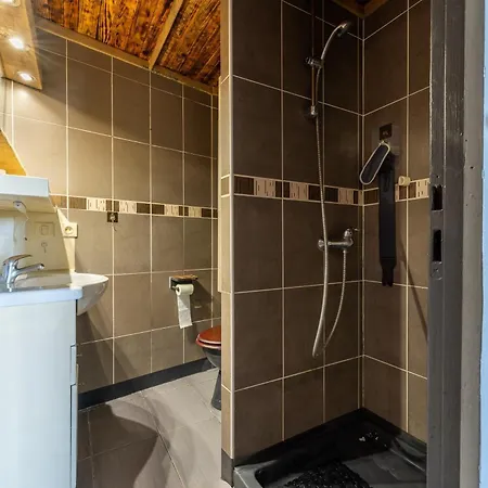 Apartamento - Appt Climatise Avec Jacuzzi